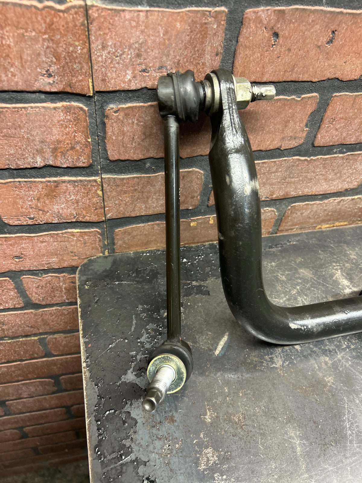 15-23 DODGE CHALLENGER HELLCAT 6.2L OEM FRONT STABILIZER/BAR & LINKS 68235661AC