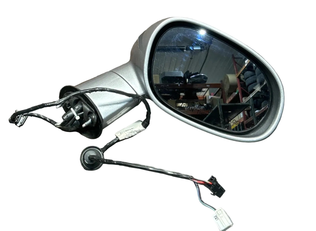 2015-2019 Dodge Challenger RH Passenger Door Mirror Side View OEM 5LD66JSCAC