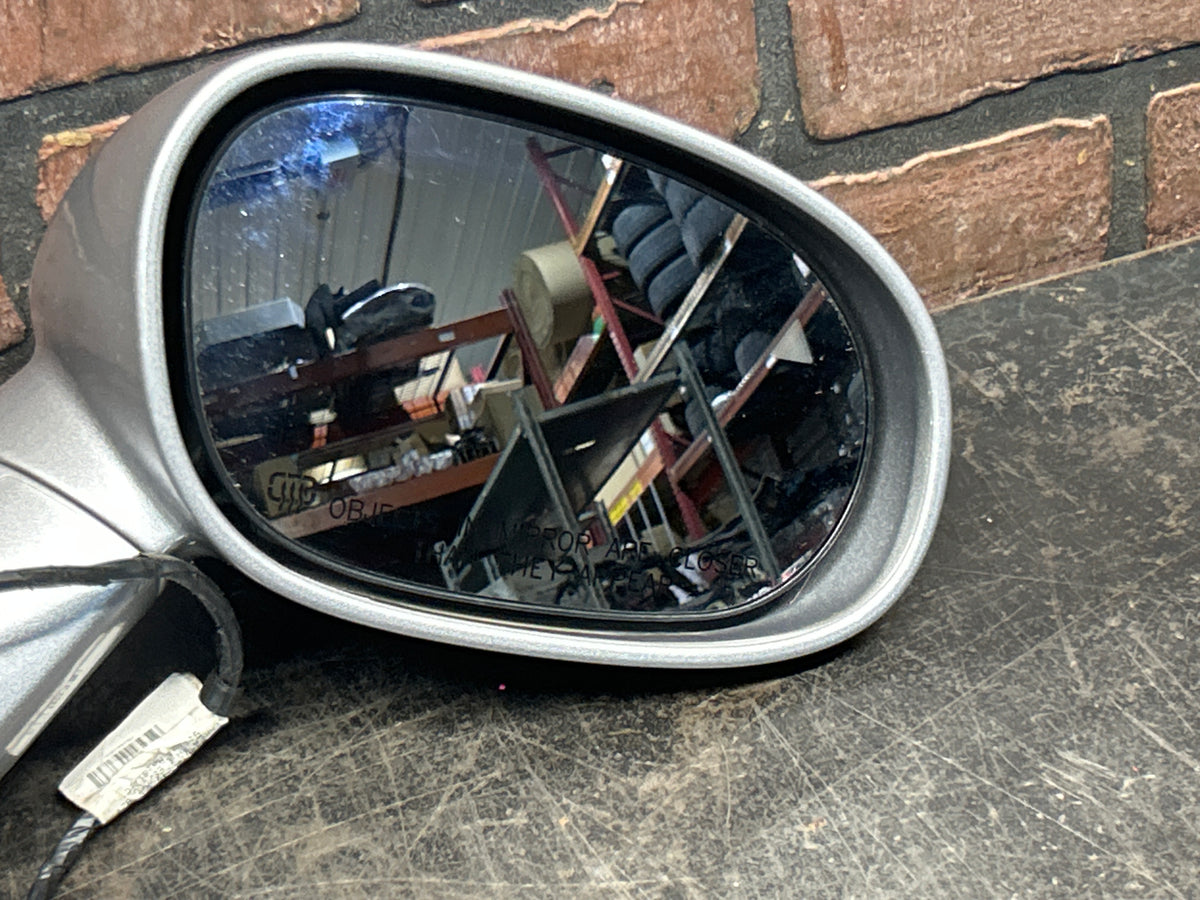 2015-2019 Dodge Challenger RH Passenger Door Mirror Side View OEM 5LD66JSCAC