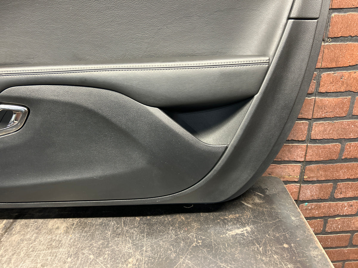 15-23 DODGE CHALLENGER HELLCAT F/RIGHT INTERIOR DOOR PANEL 5SL763X9AH