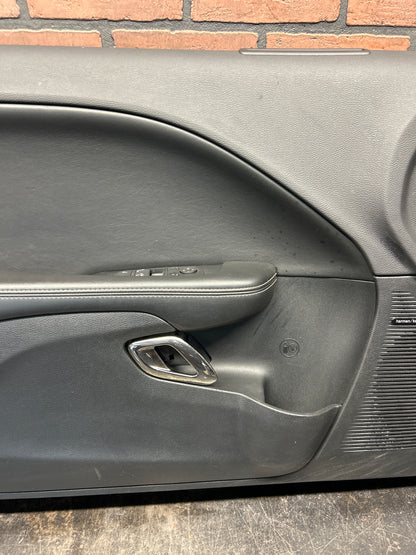 15-23 DODGE CHALLENGER HELLCAT F/LEFT INTERIOR DOOR PANEL 5SL773X9AH