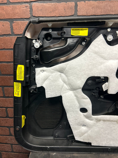 15-23 DODGE CHALLENGER HELLCAT F/LEFT INTERIOR DOOR PANEL 5SL773X9AH