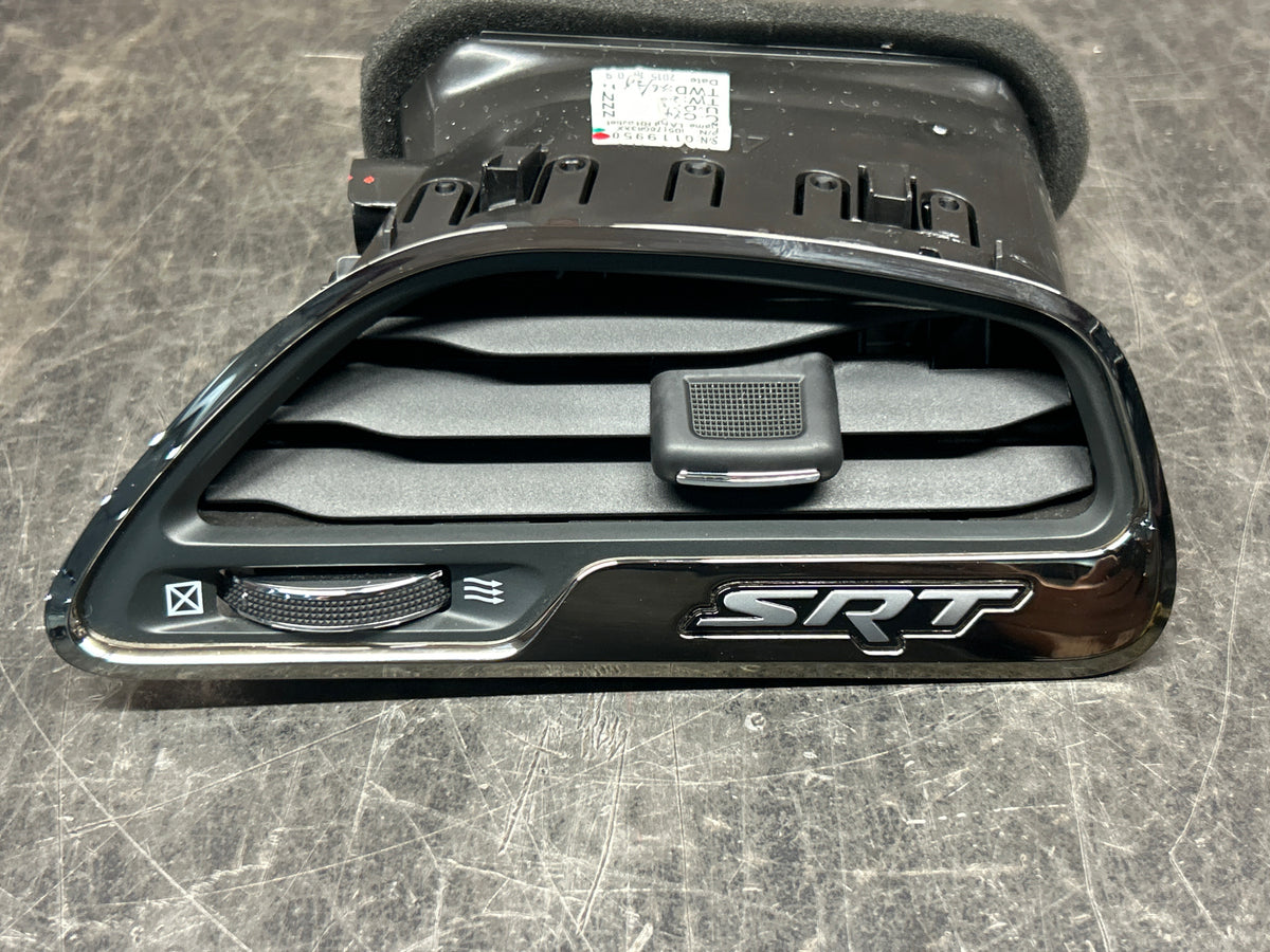 15-23 Challenger SRT Hellcat Front Right Dash AC Heat Hvac Air Vent 5LE78SZ6AD