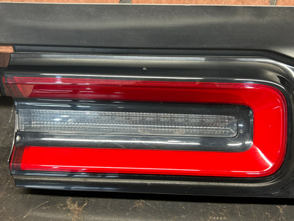 15-23 Dodge Challenger HELLCAT Rear Center Tail Light Backup Lamp 68419751AF OEM