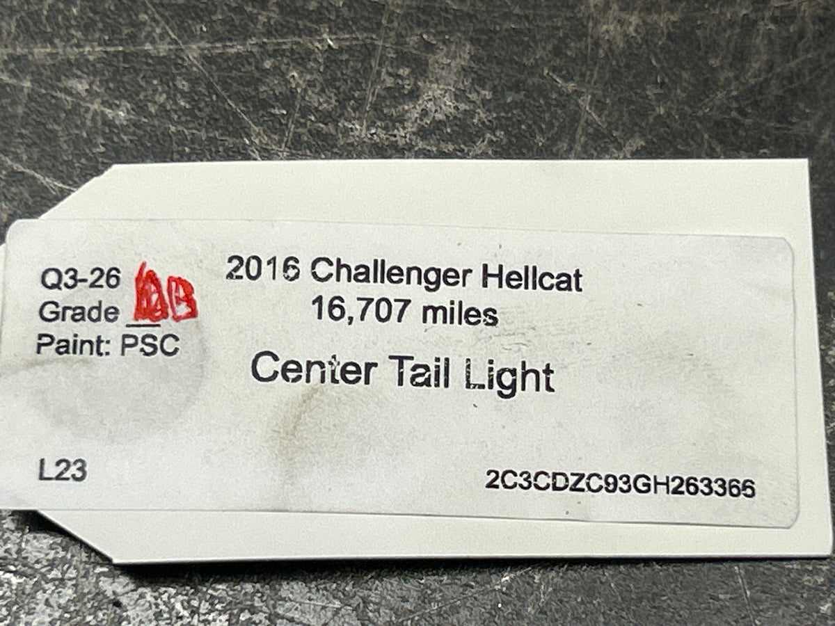 15-23 Dodge Challenger HELLCAT Rear Center Tail Light Backup Lamp 68419751AF OEM