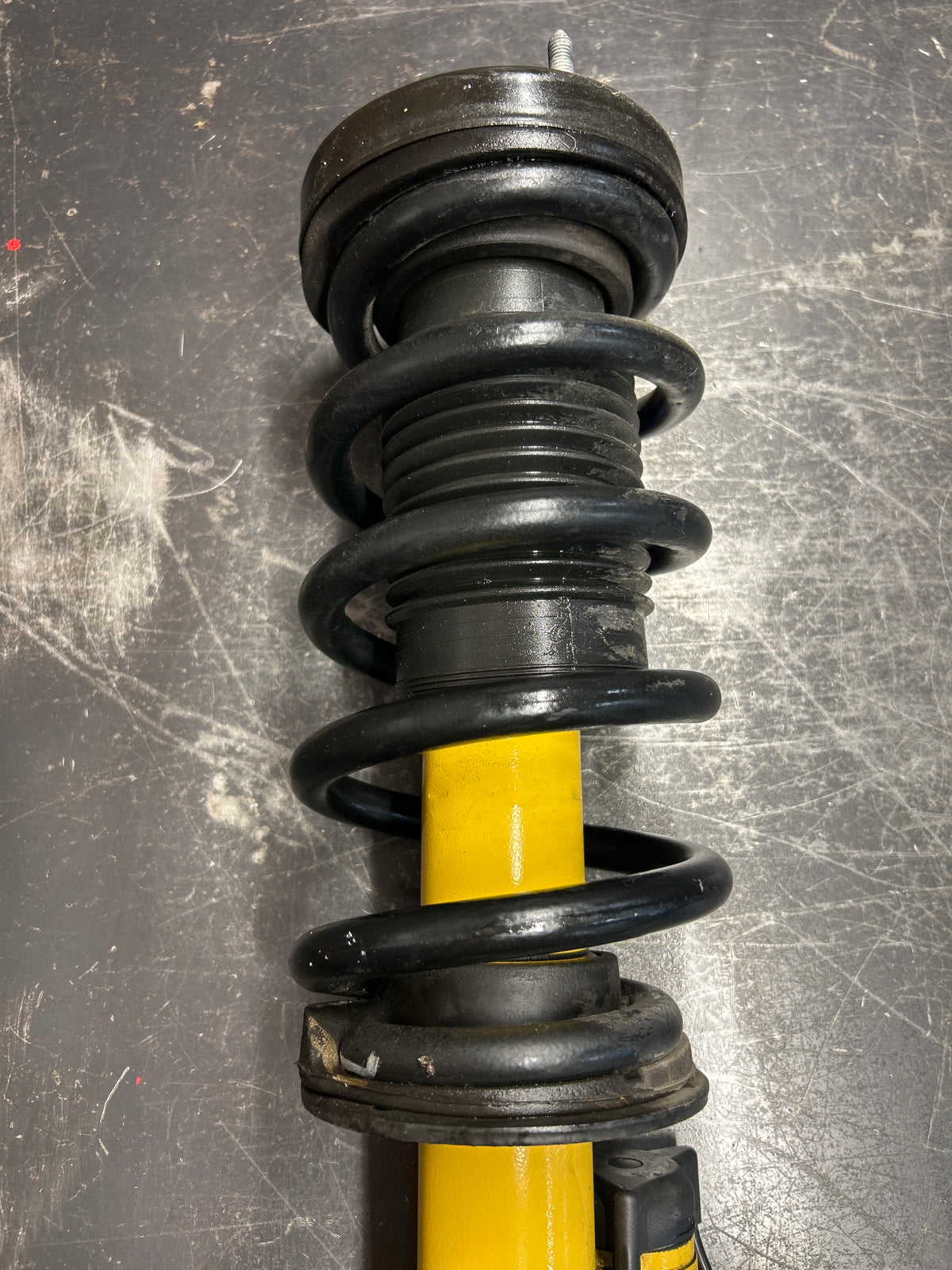 15-23 Dodge Challenger SRT Hellcat Bilstein Strut Front Passenger RH 05181905AB