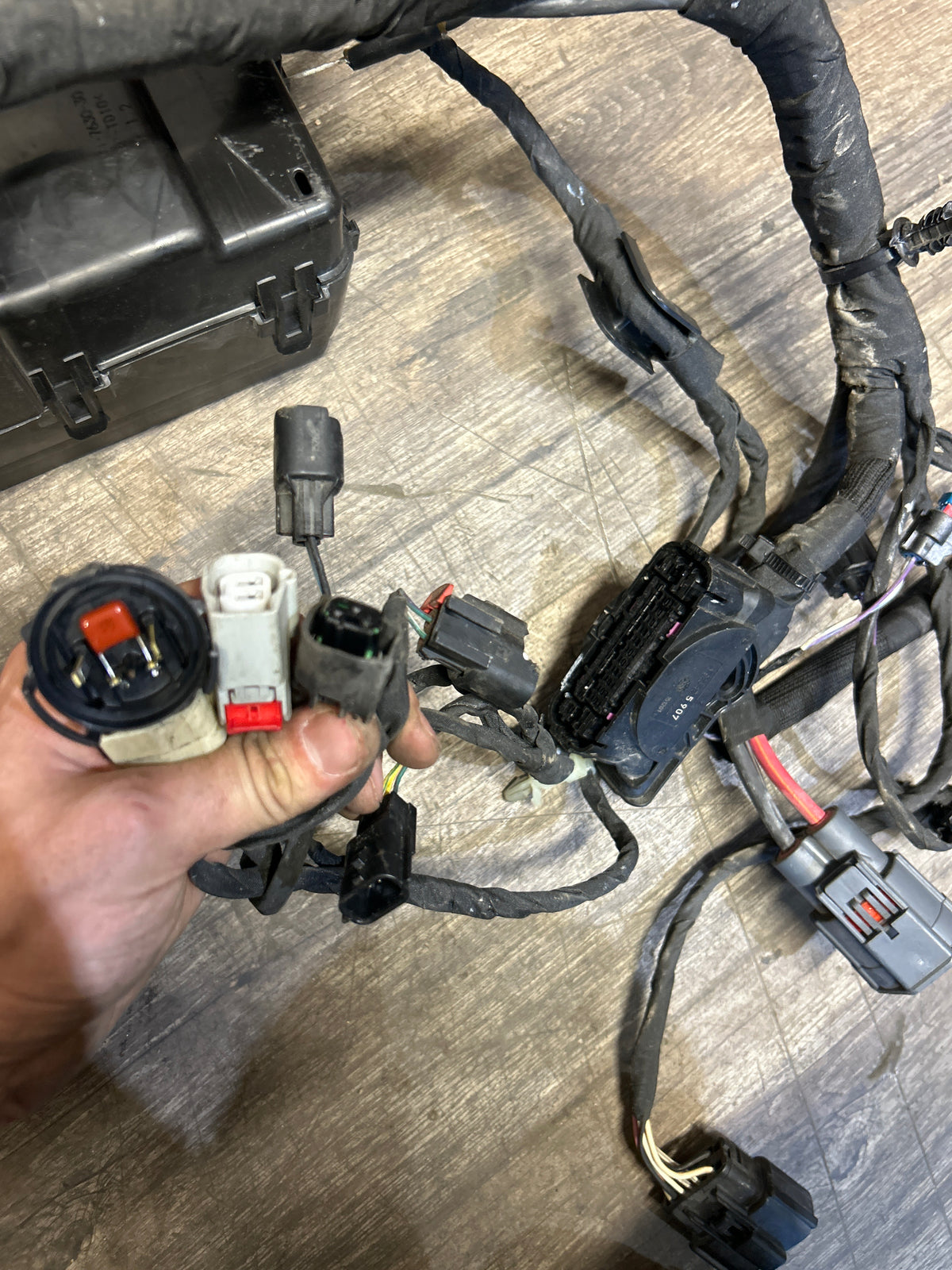 16 Dodge Challenger Hellcat Dash To Headlamp Harness & Fuse Box 68273753AE OEM