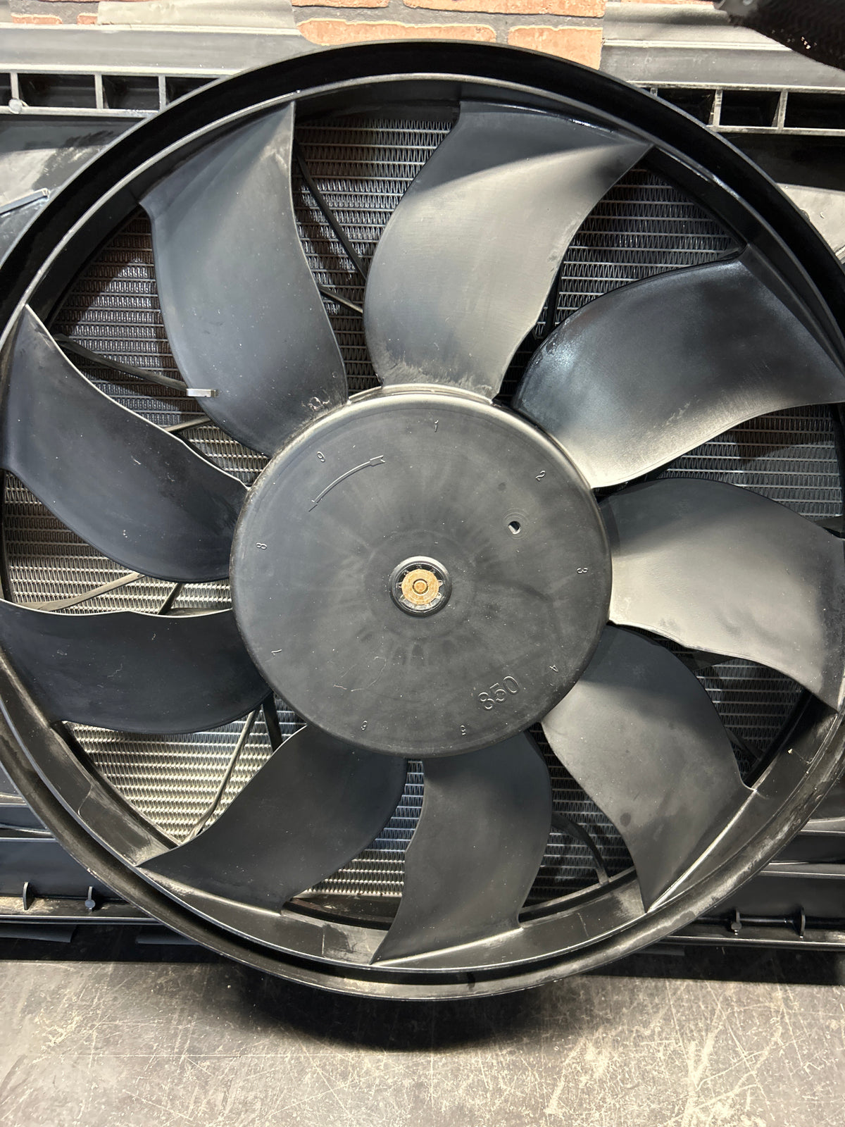 15-23 Dodge Challenger Hellcat Cooling Module 5181890AD Radiator Condensor Fan