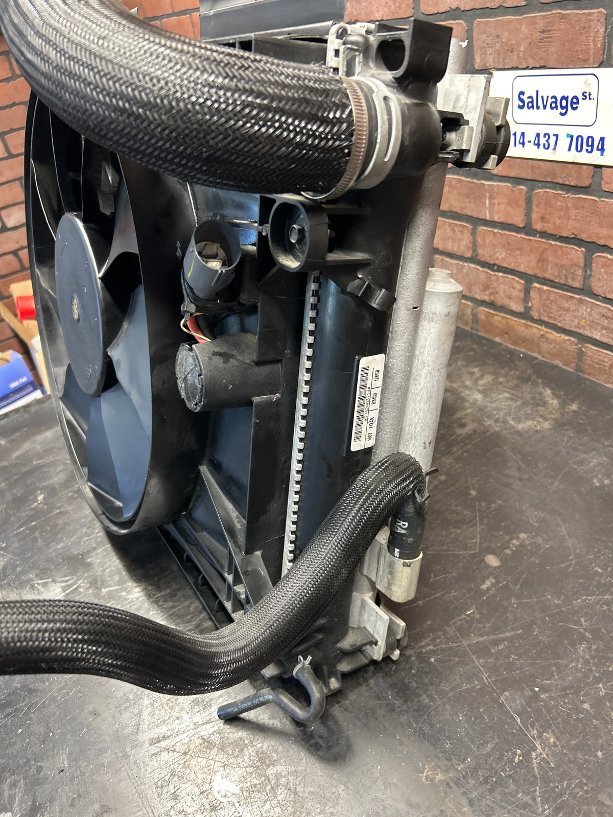 15-23 Dodge Challenger Hellcat Cooling Module 5181890AD Radiator Condensor Fan