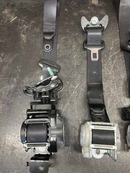2015-2019 DODGE CHALLENGER SRT FRONT & REAR LEFT & RIGHT OEM SEAT BELT SET OEM