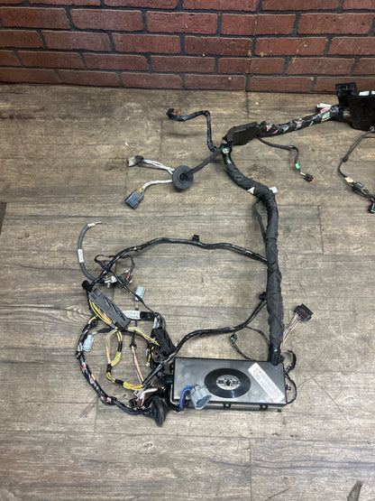 2016 Dodge Challenger R/T Hellcat 6.4L Body Wiring Harness Fuse Box 68281178AC