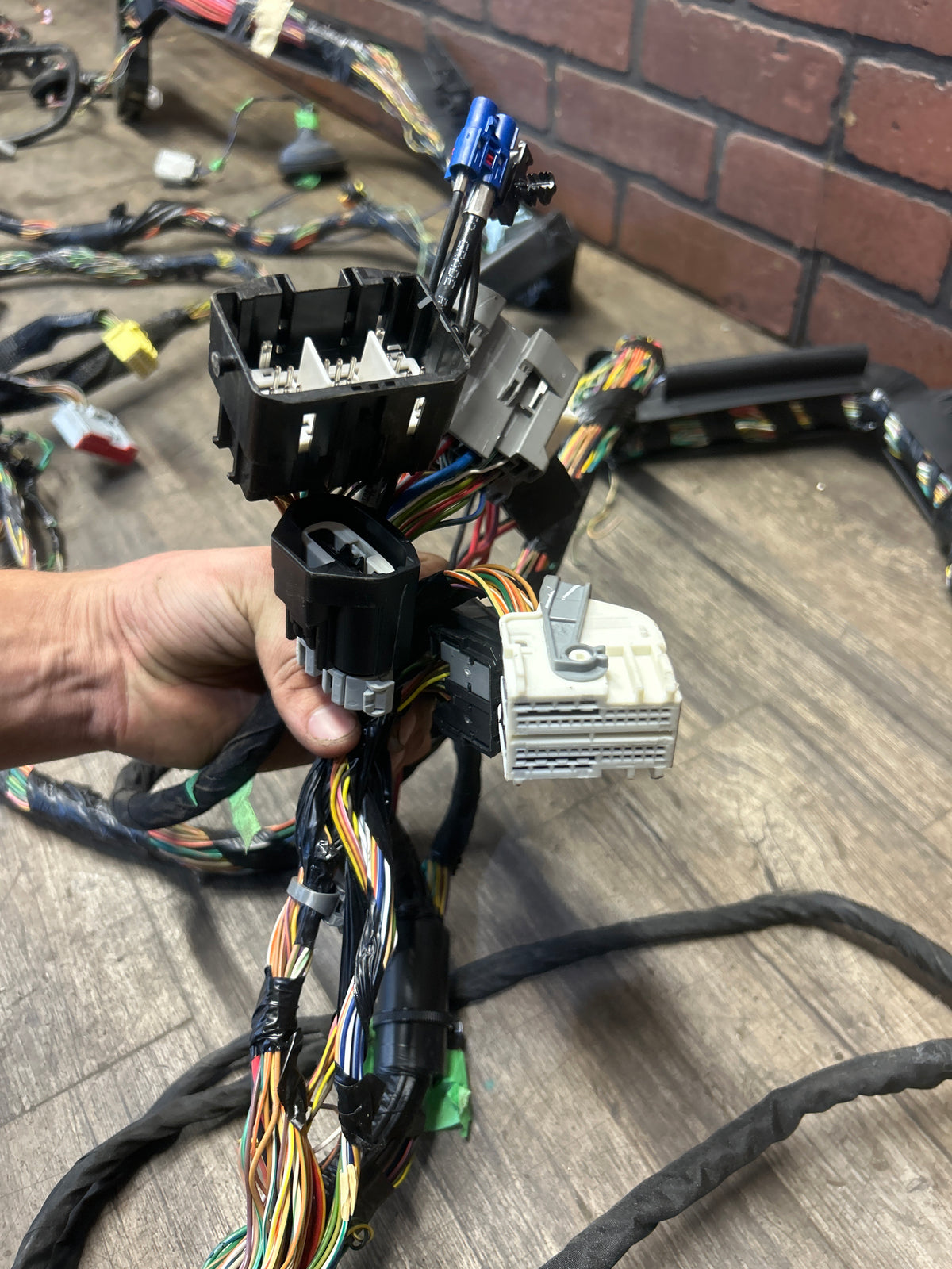 2016 Dodge Challenger R/T Hellcat 6.4L Body Wiring Harness Fuse Box 68281178AC