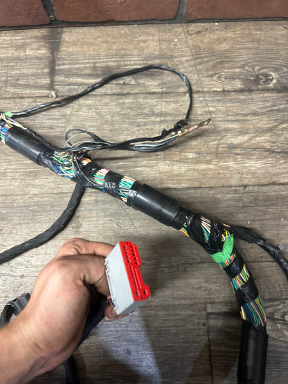 2016 Dodge Challenger R/T Hellcat 6.4L Body Wiring Harness Fuse Box 68281178AC