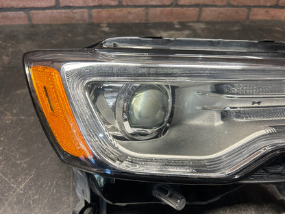 2014-2020 JEEP GRAND CHEROKEE XENON HEADLIGHT RIGHT PASSENGER  68144702AL OEM