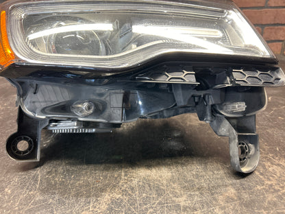 2014-2020 JEEP GRAND CHEROKEE XENON HEADLIGHT RIGHT PASSENGER  68144702AL OEM