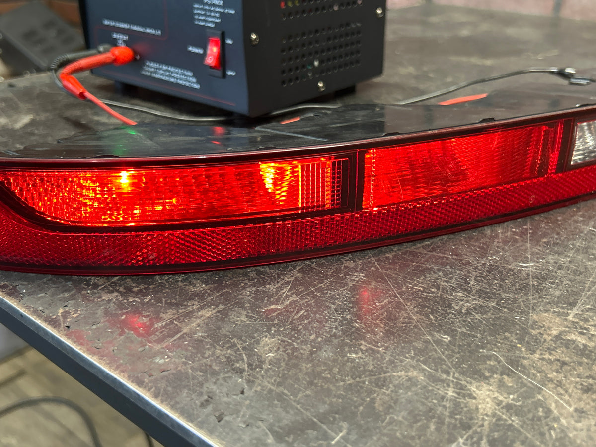 2018-2020 Audi Q5  Lower Tail Brake Lamp Right Side Bumper Light OEM 80A945070A