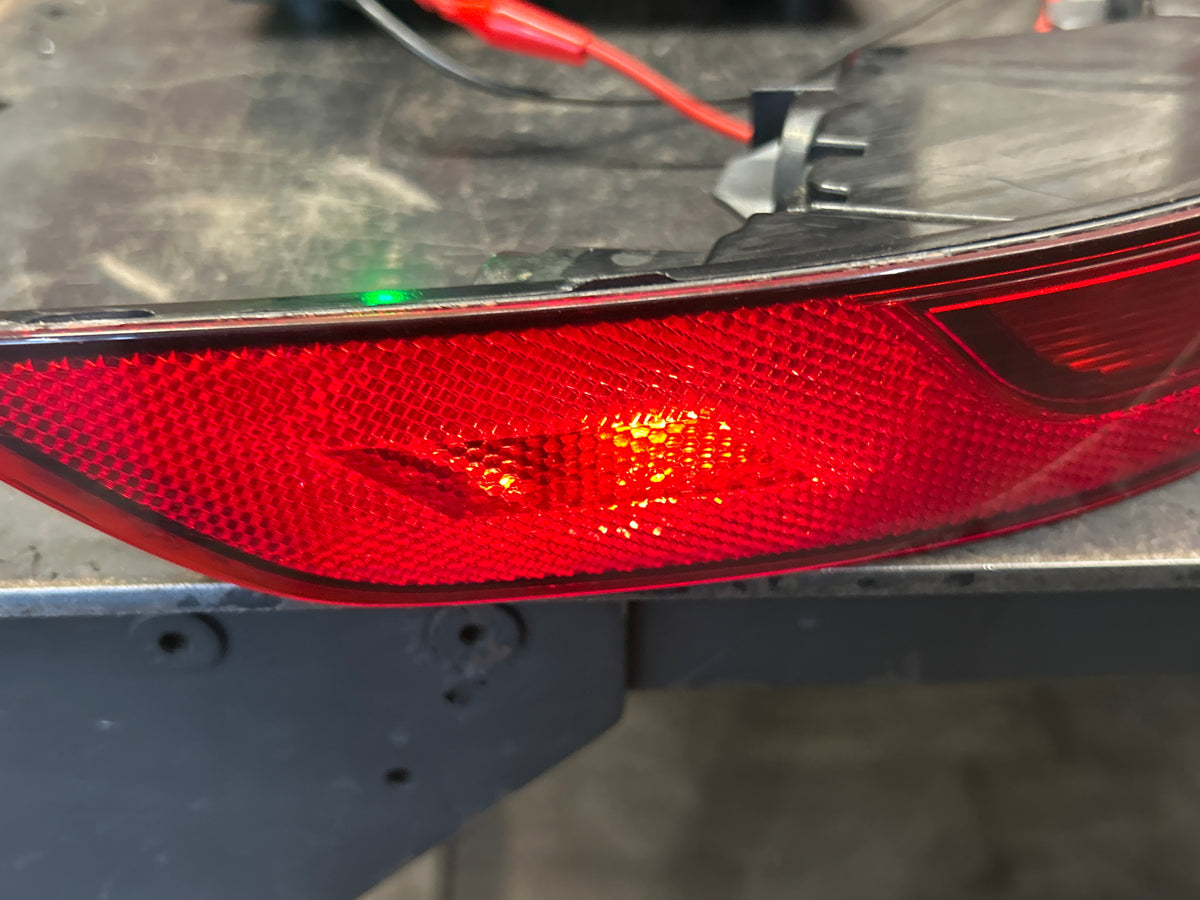2018-2020 Audi Q5  Lower Tail Brake Lamp Right Side Bumper Light OEM 80A945070A
