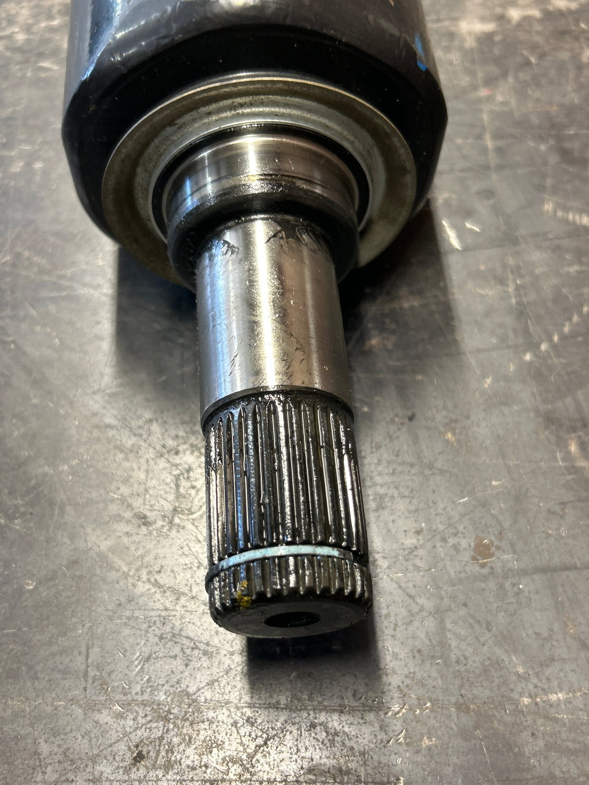 15-23 OEM Challenger/Charger/300 Passenger Right Side Axle Half Shaft 53010748AA
