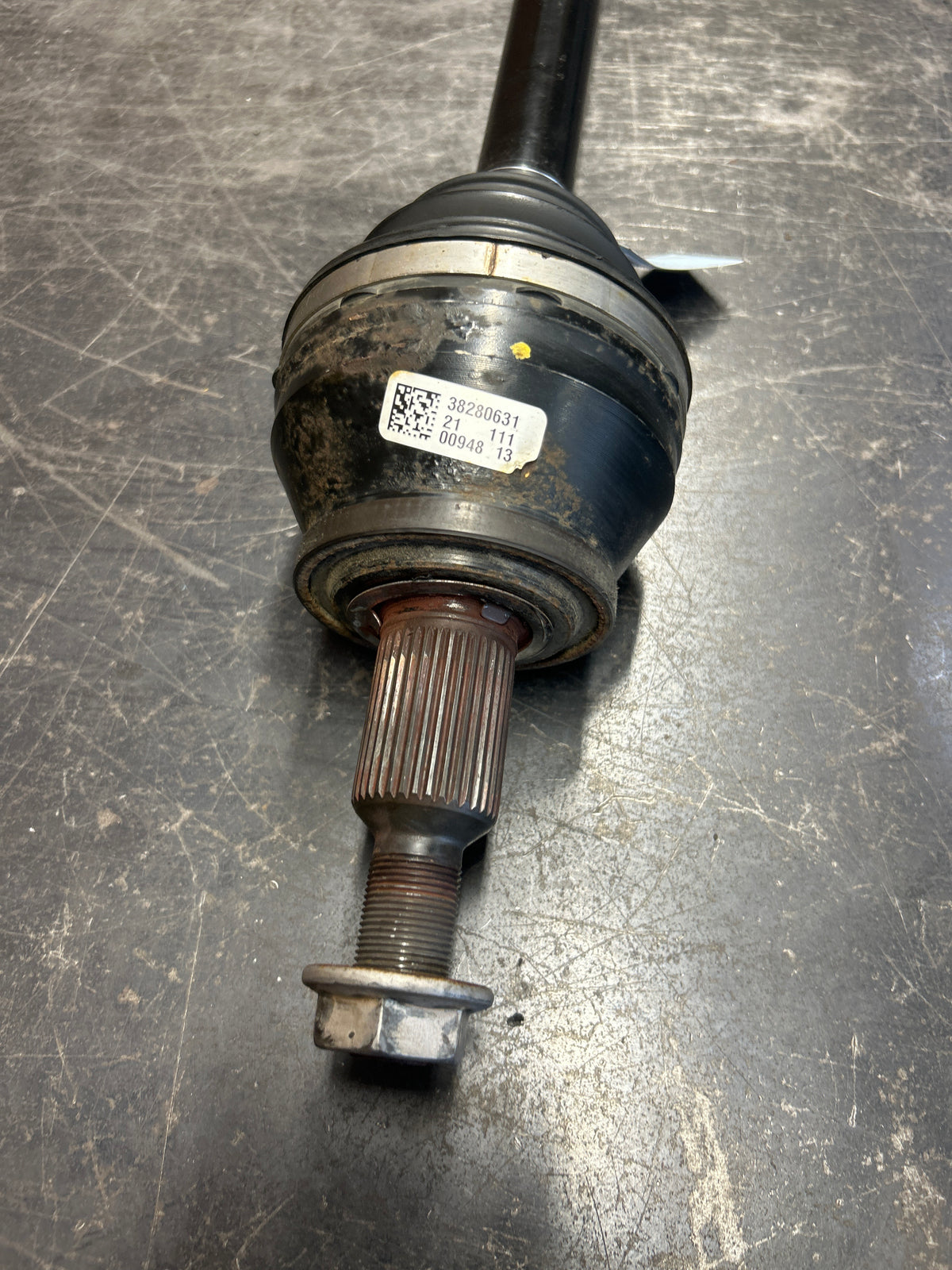 15-23 OEM Challenger/Charger/300 Passenger Right Side Axle Half Shaft 53010748AA
