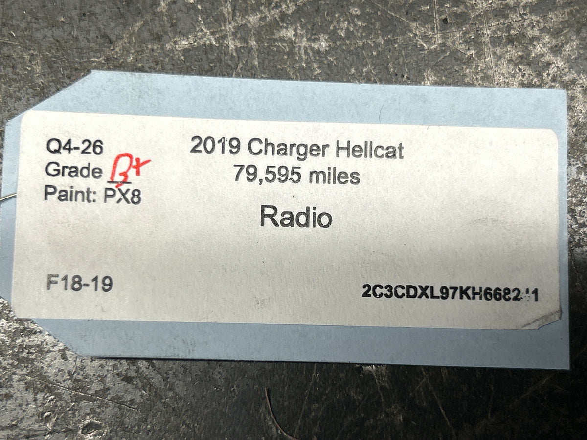2015-2023 DODGE CHARGER HELLCAT SRT OEM 8.4" UCONNECT RADIO W/CARPLAY 68472632AF