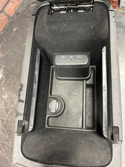 15-23 CHARGER/CHRYSLER 300 SRT HELLCAT OEM LEATHER CENTER CONSOLE  6LC27LA8AC
