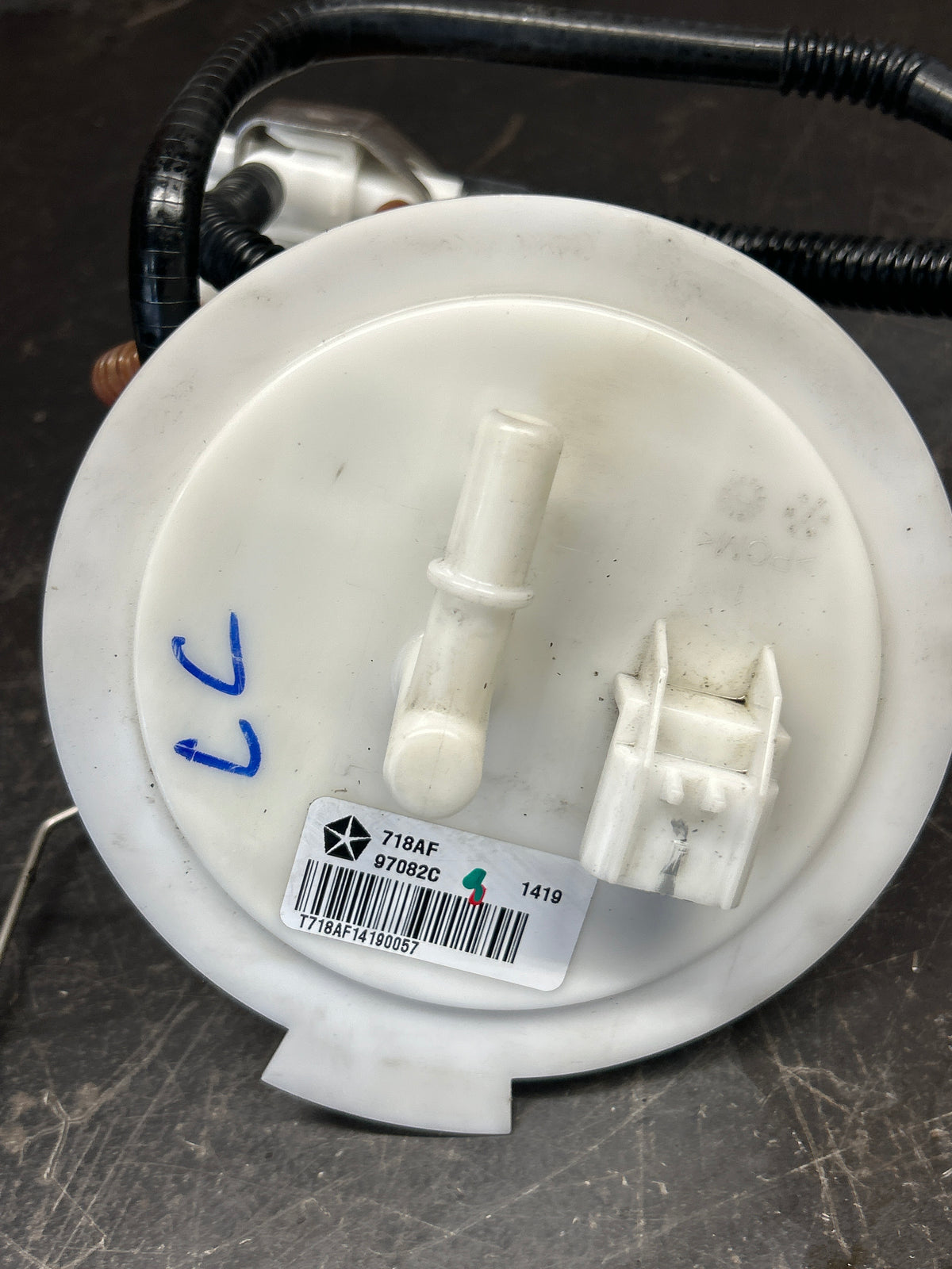 2015-2023 DODGE CHARGER/CHALLENGER HELLCAT TANK MOUNTED DUAL FUEL PUMP SET OEM