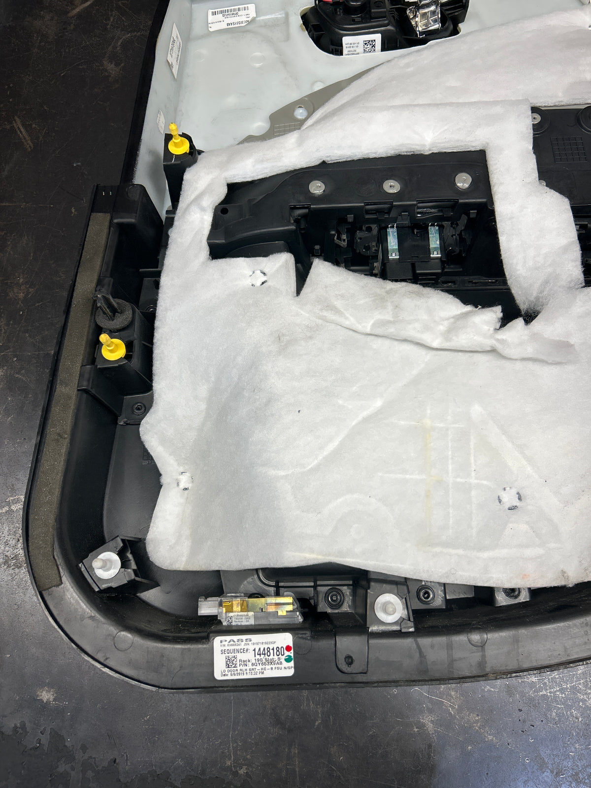 2019-2023 DODGE CHARGER HELLCAT SRT RIGHT LEFT INTERIOR DOOR PANEL 6QY643X9AB
