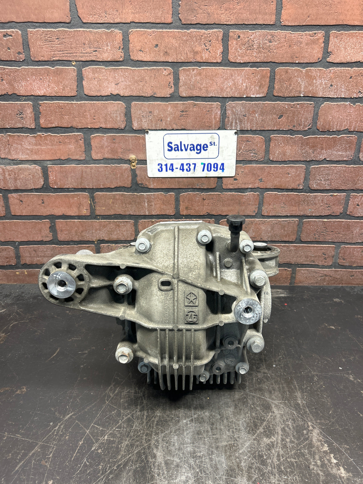 15-22 DODGE CHARGER HELLCAT 6.2L OEM LSD REAR DIFFERENTIAL 2.62 53010668AJ