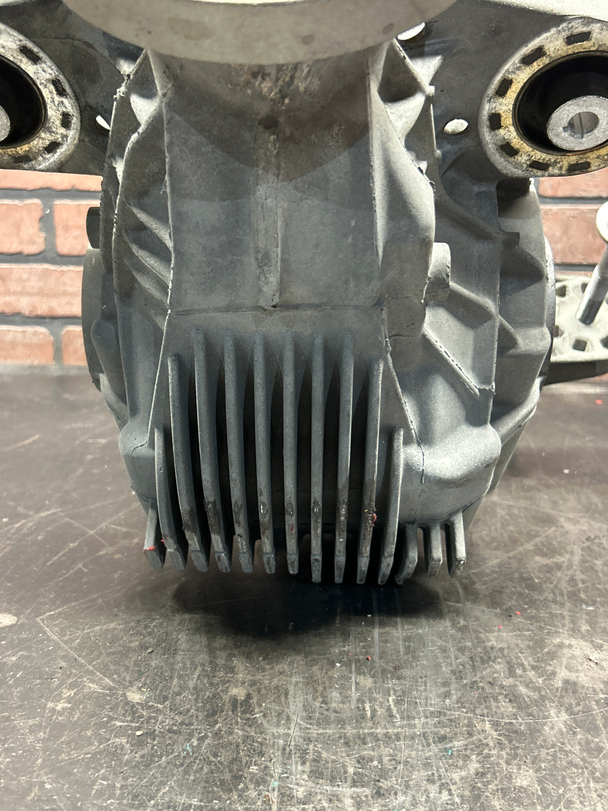 15-22 DODGE CHARGER HELLCAT 6.2L OEM LSD REAR DIFFERENTIAL 2.62 53010668AJ