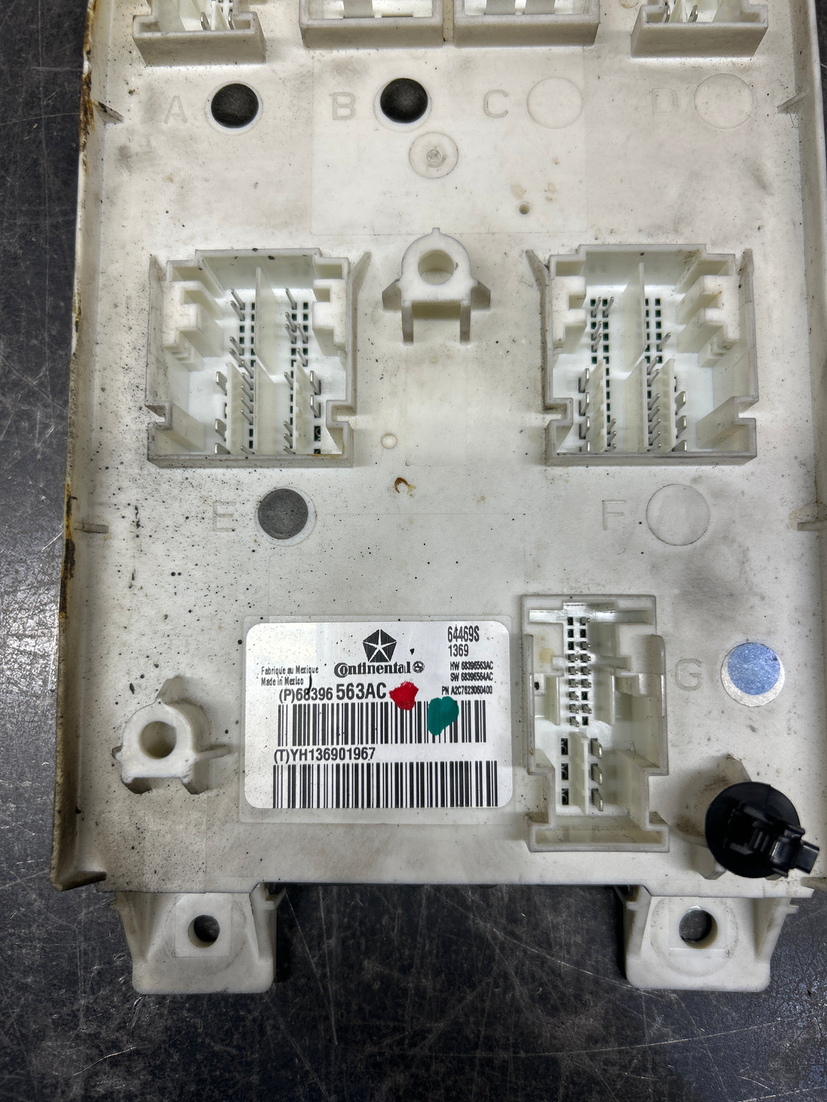 2019 Dodge Charger HELLCAT BCM Body Control  Module 68396563AC Slightly Burnt