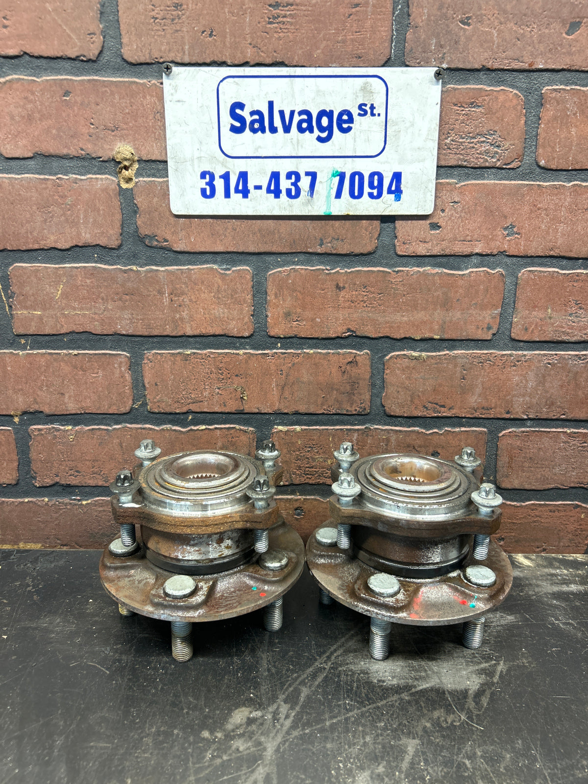 2015-2023 Dodge Charger Chrysler 300 Rear Wheel Bearing Hub Assembly Set Of 2