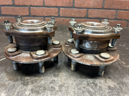 2015-2023 Dodge Charger Chrysler 300 Rear Wheel Bearing Hub Assembly Set Of 2