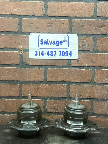 2012-2023 DODGE CHARGER/CHALLENGER SCAT PACK 6.4L RWD ENGINE MOUNT PAIR OEM