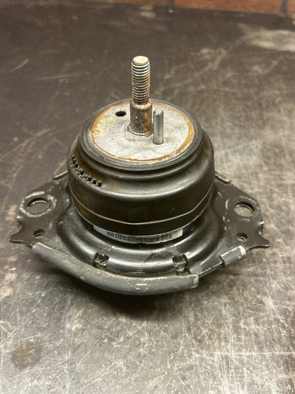 2012-2023 DODGE CHARGER/CHALLENGER SCAT PACK 6.4L RWD ENGINE MOUNT PAIR OEM