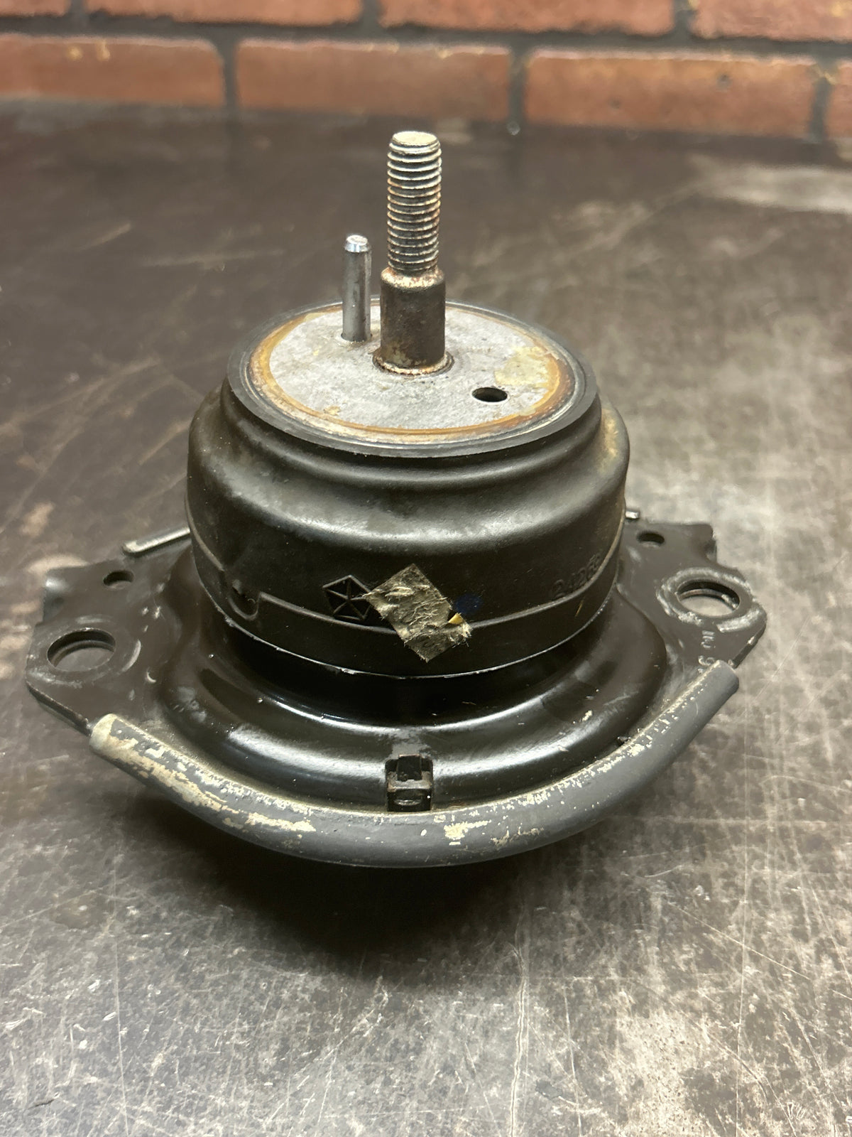 2012-2023 DODGE CHARGER/CHALLENGER SCAT PACK 6.4L RWD ENGINE MOUNT PAIR OEM