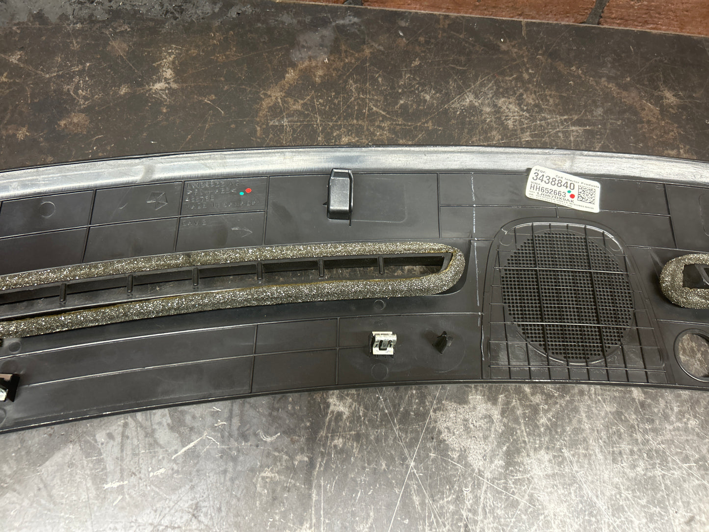 11-23 DODGE CHARGER FRONT DEFROSTER GRILLE UPPER DASH VENT PANEL 1JQ67DX9AK