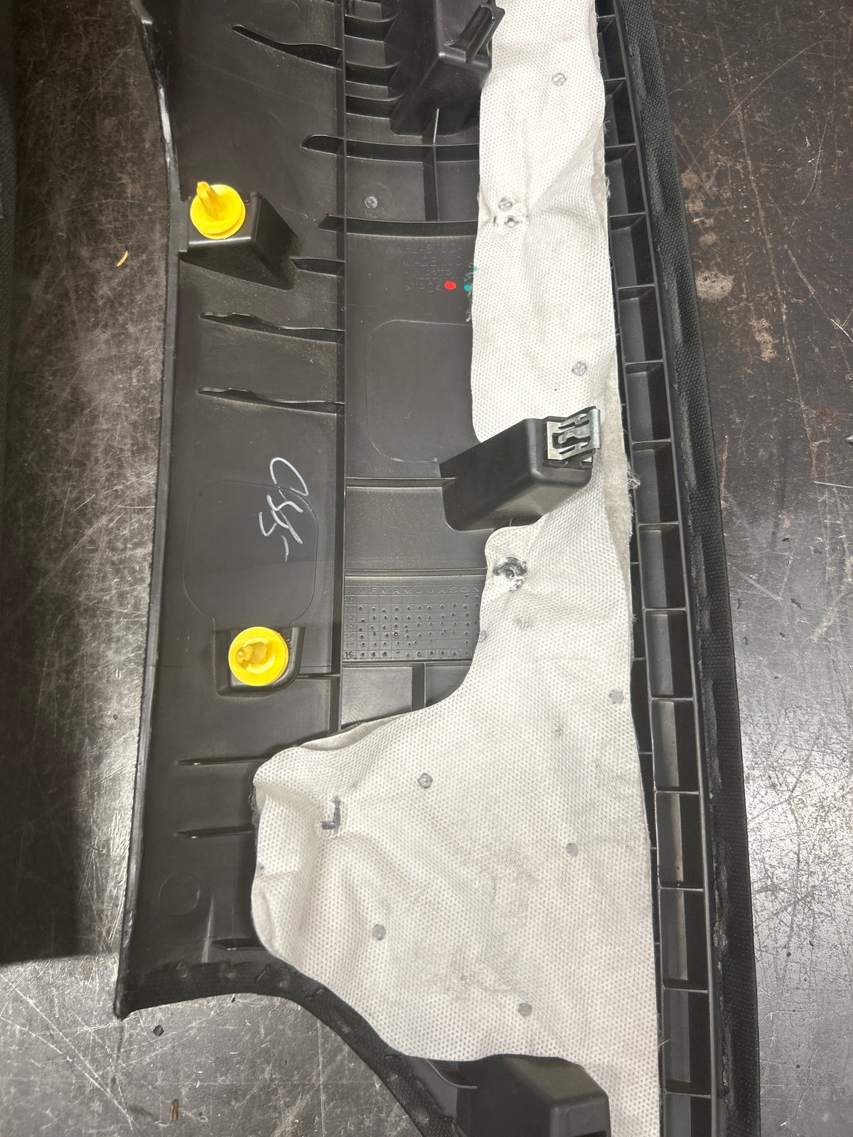 15-23 DODGE CHARGER REAR RIGHT LEFT PAIR C PILLAR TRIM 1KL83TRMAA 1KL82TRMAA