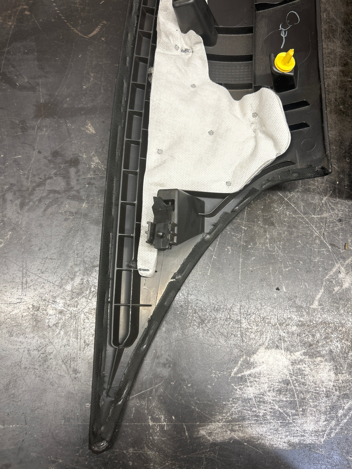 15-23 DODGE CHARGER REAR RIGHT LEFT PAIR C PILLAR TRIM 1KL83TRMAA 1KL82TRMAA