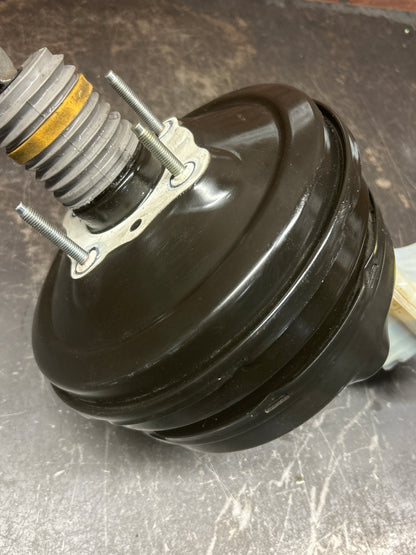 14-23 DODGE CHARGER / 300 POWER BRAKE BOOSTER & RESERVOIR W/ MASTER CYLINDER