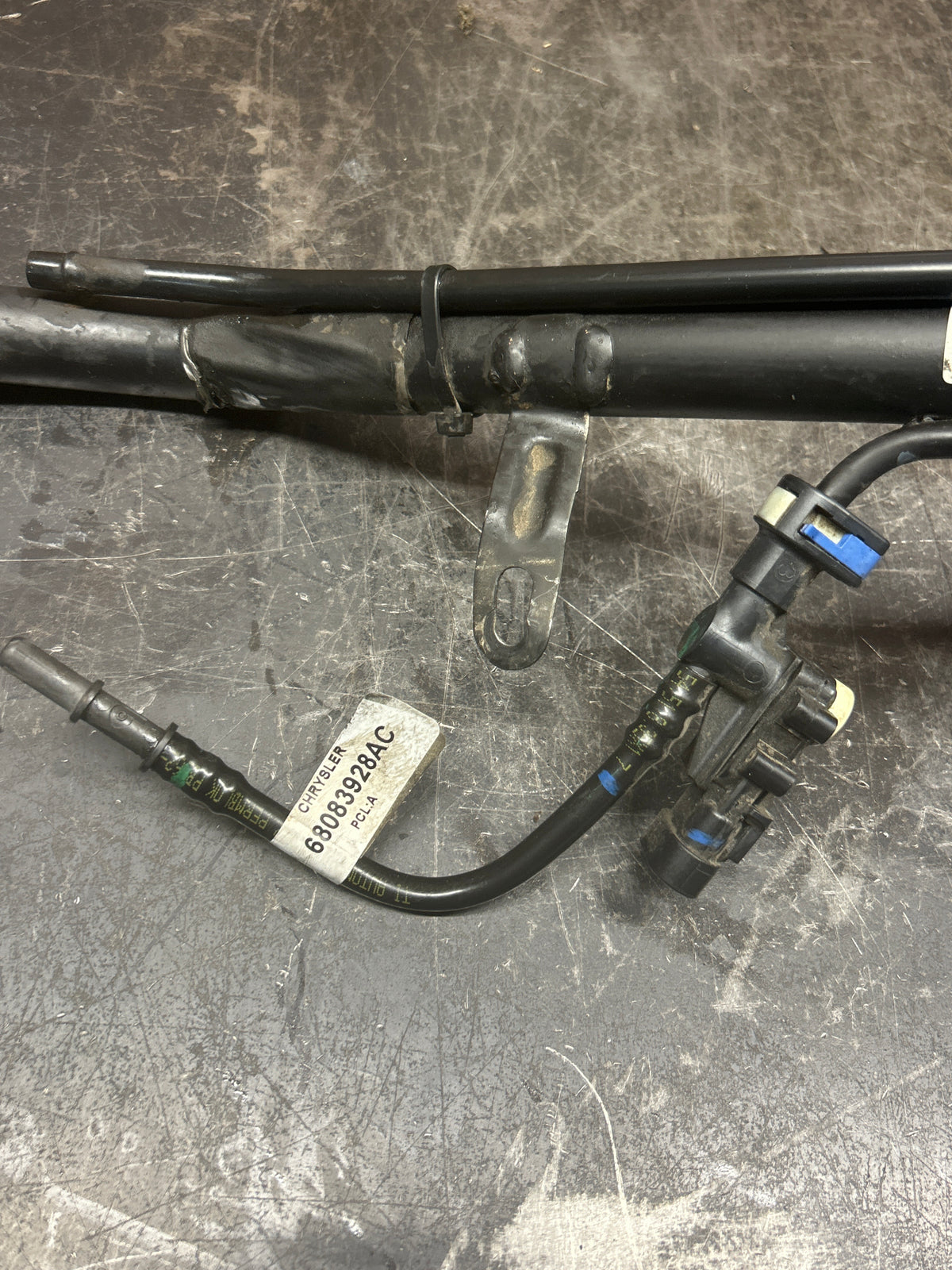 11-19 Dodge Charger Fuel Tank Filler Neck Tube Purge Sensor Assembly 68083928AB