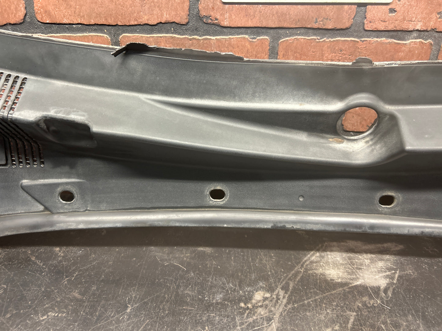2012-2023 DODGE CHARGER SRT SCAT PACK OEM WINDSHIELD WIPER COWL PANEL COVER TRIM