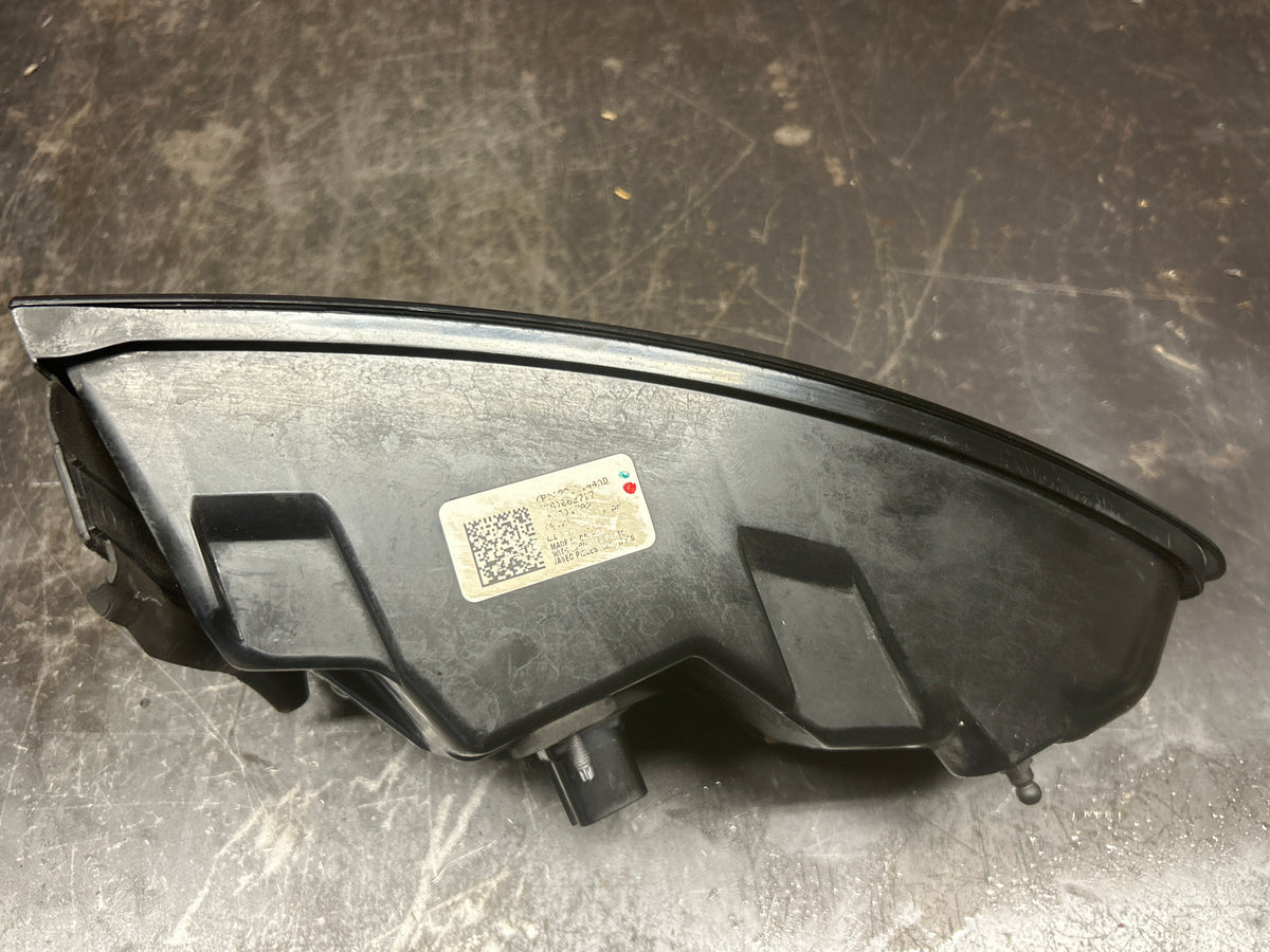 2015-2023 DODGE CHARGER SCAT PACK RIGHT REAR OUTER LED BRAKE TAIL LIGHT LAMP OEM