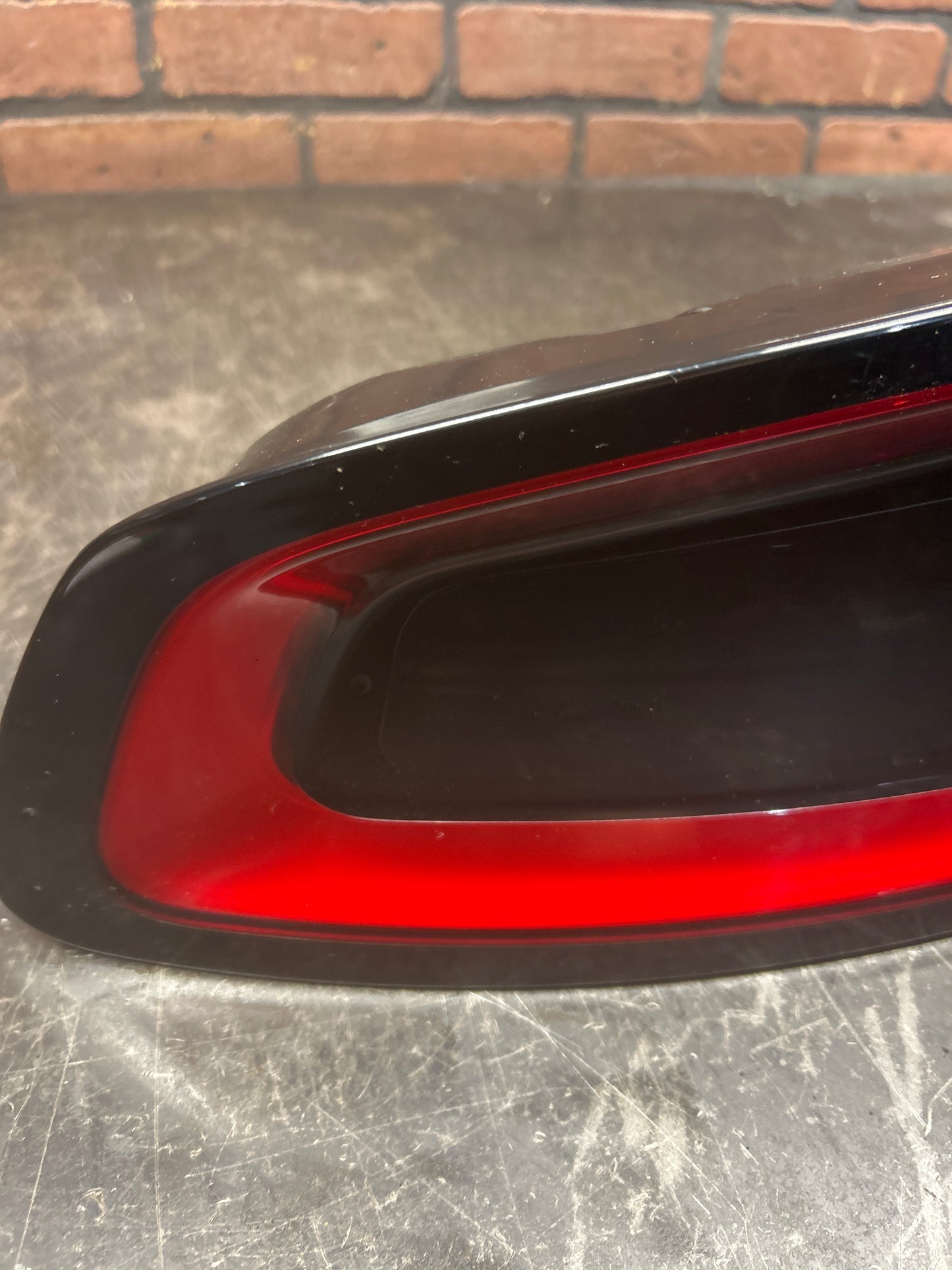2015-2023 DODGE CHARGER SCAT PACK LEFT REAR OUTER LED BRAKE TAIL LIGHT LAMP OEM