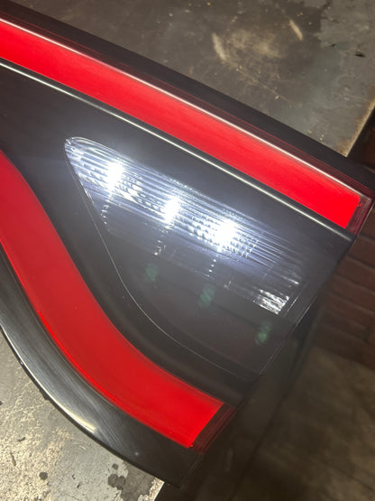 2015-2023 Mopar Dodge Charger Scatpack Rear Trunk Center LED Tail Light Lamp OEM