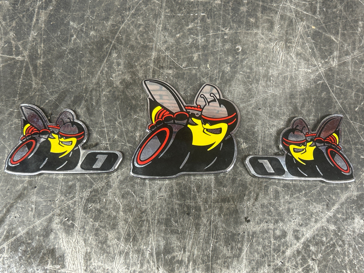 15-23 DODGE CHALLENGER/CHARGER R/T SCAT PACK BEE FENDER EMBLEMS OEM