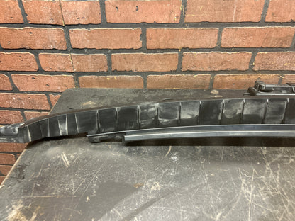 15-23 DODGE CHARGER REAR BUMPER COVER CENTER MOUNT BRACKET SUPPORT 68226564AB