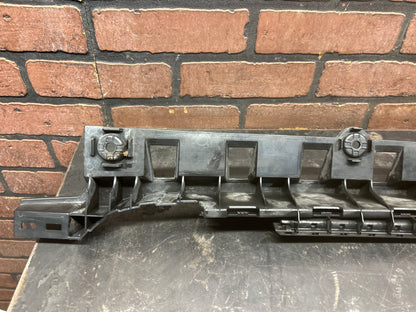 15-23 DODGE CHARGER REAR BUMPER COVER CENTER MOUNT BRACKET SUPPORT 68226564AB