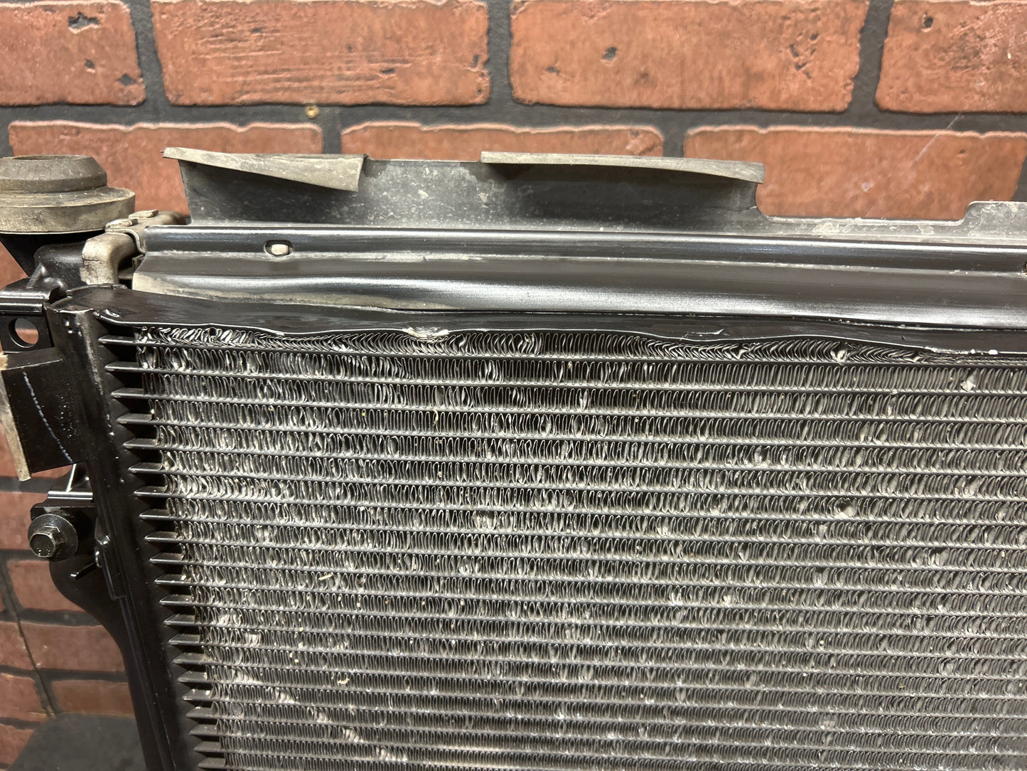 12-23 Charger Scat Pack 6.4L Engine Radiator AC Condenser Fan Assembly OEM