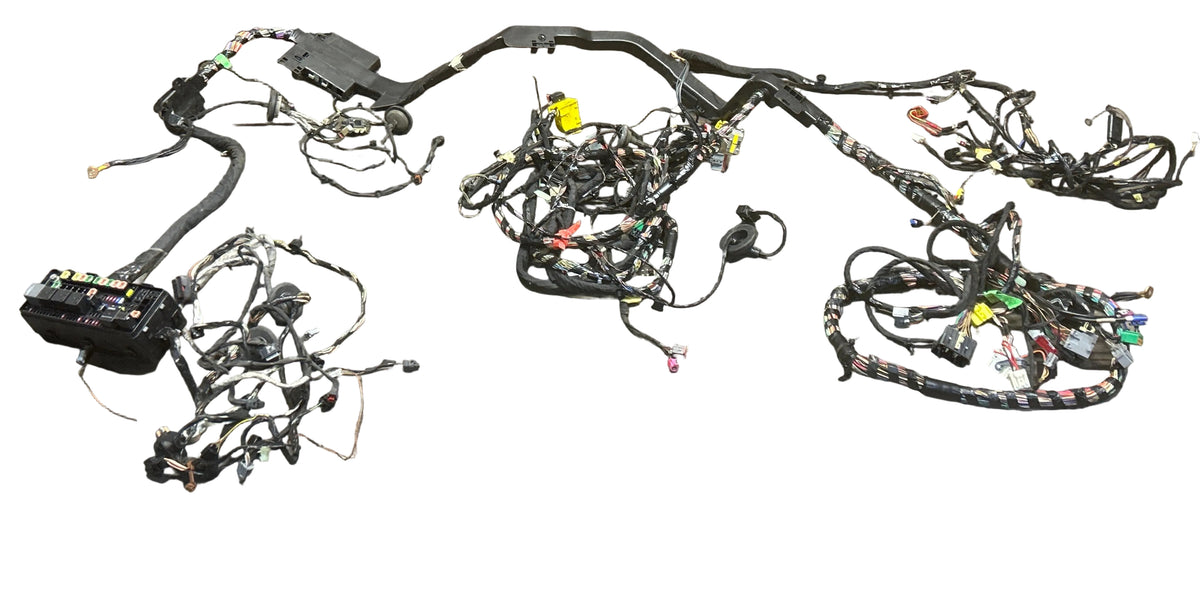 2017 Dodge Charger ScatPack Body Wiring Harness & Trunk Fuse Box 68304981AF OEM