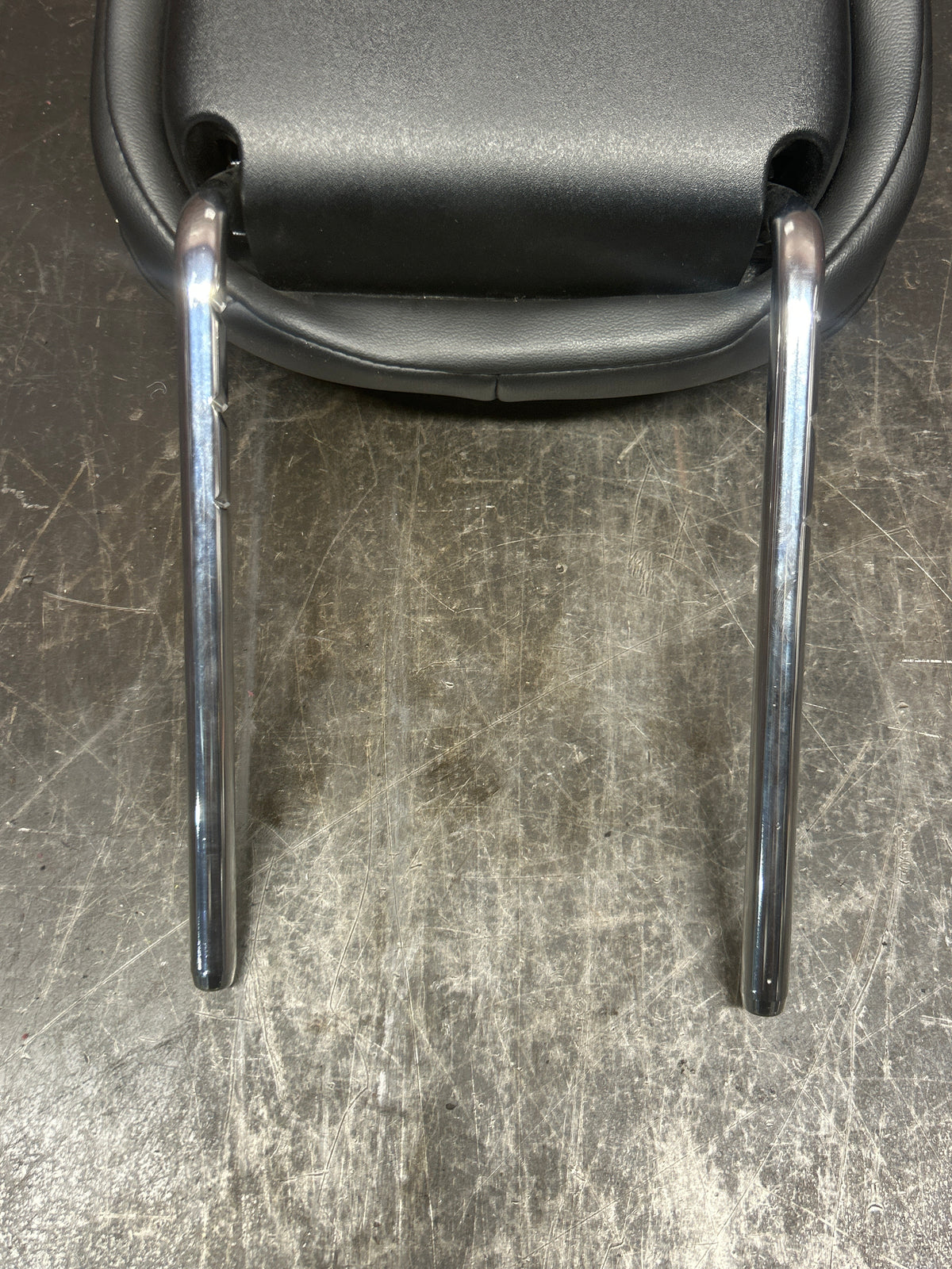 2018-2019 LINCOLN NAVIGATOR OEM LH FRONT DRIVER SEAT HEADREST BLACK